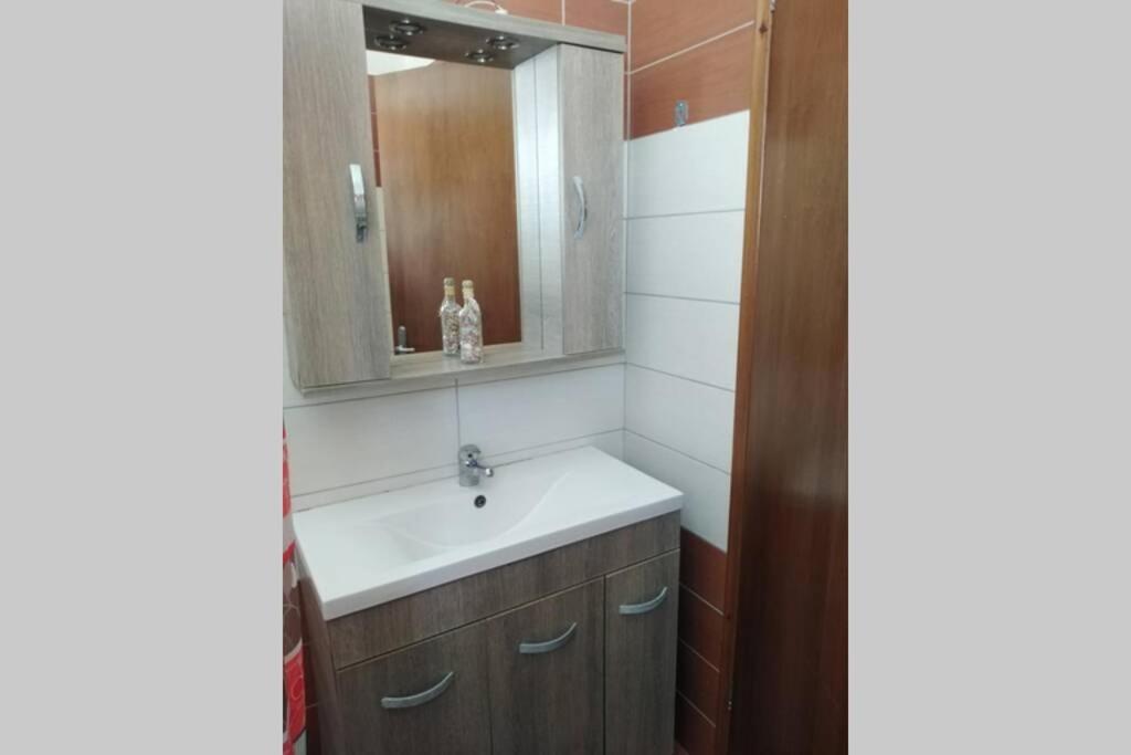 Suitetrails - Vicky's apartment Near to the airport Ολόκληρο Διαμέρισμα