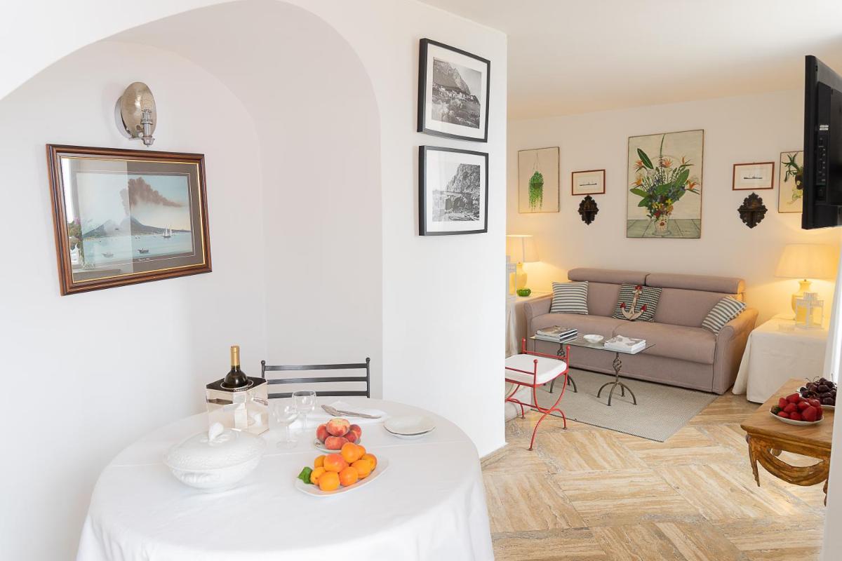 Villa Castello Apartments - Housity