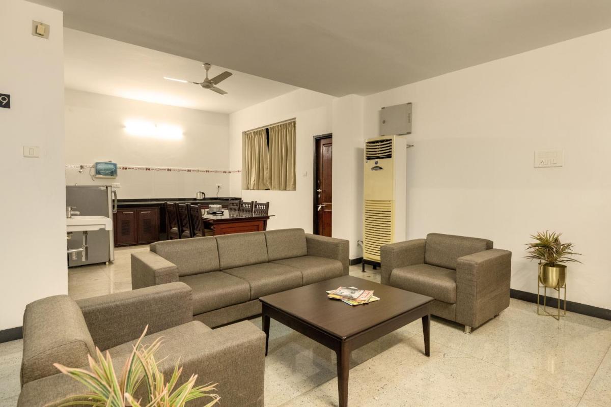 Hotel Paramount Suites & Service Apartments - Housity