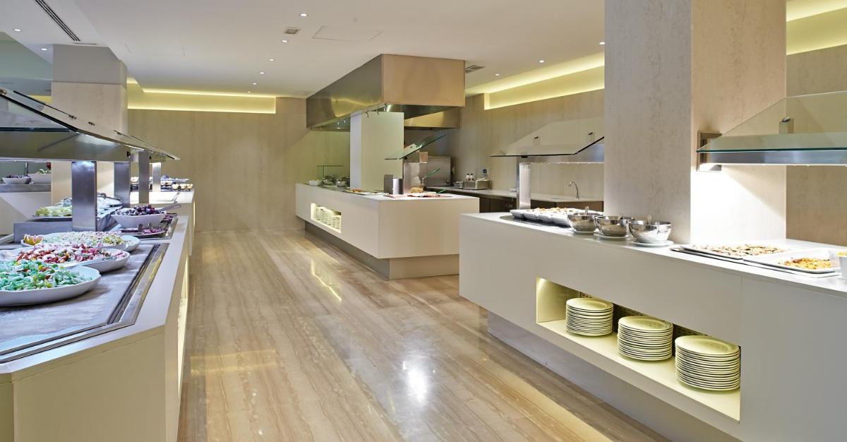 Una cocina o zona de cocina en Hipotels Said