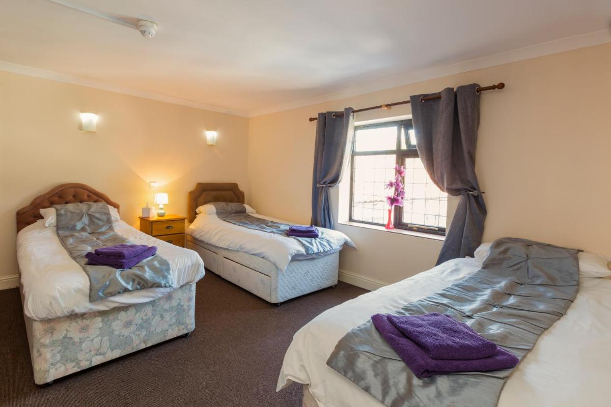The William IV - Housity