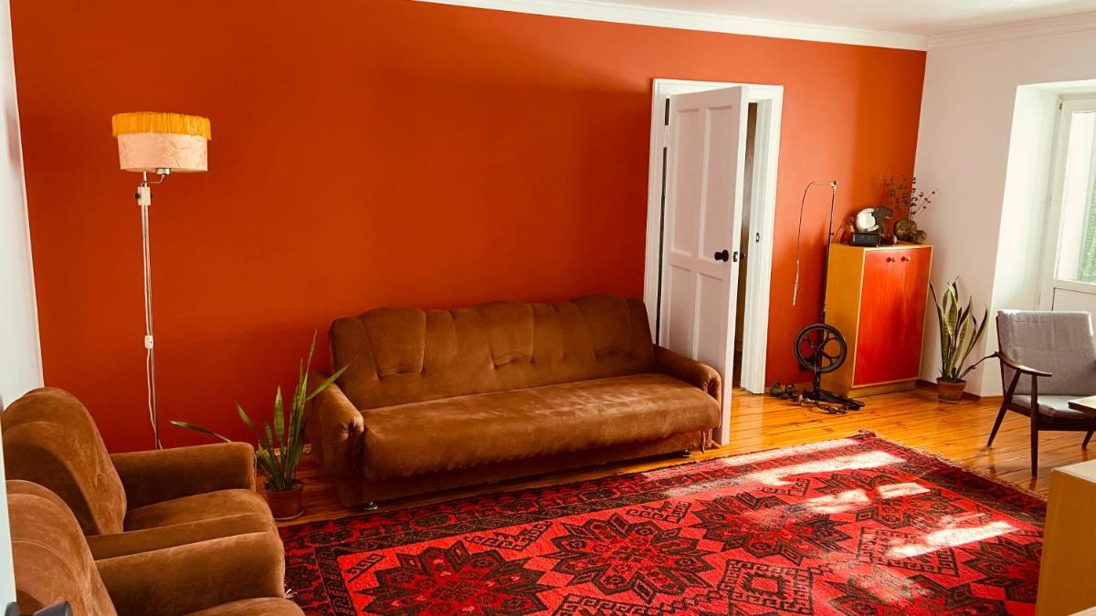 Modern&bright apt next to UN House in city center - Housity