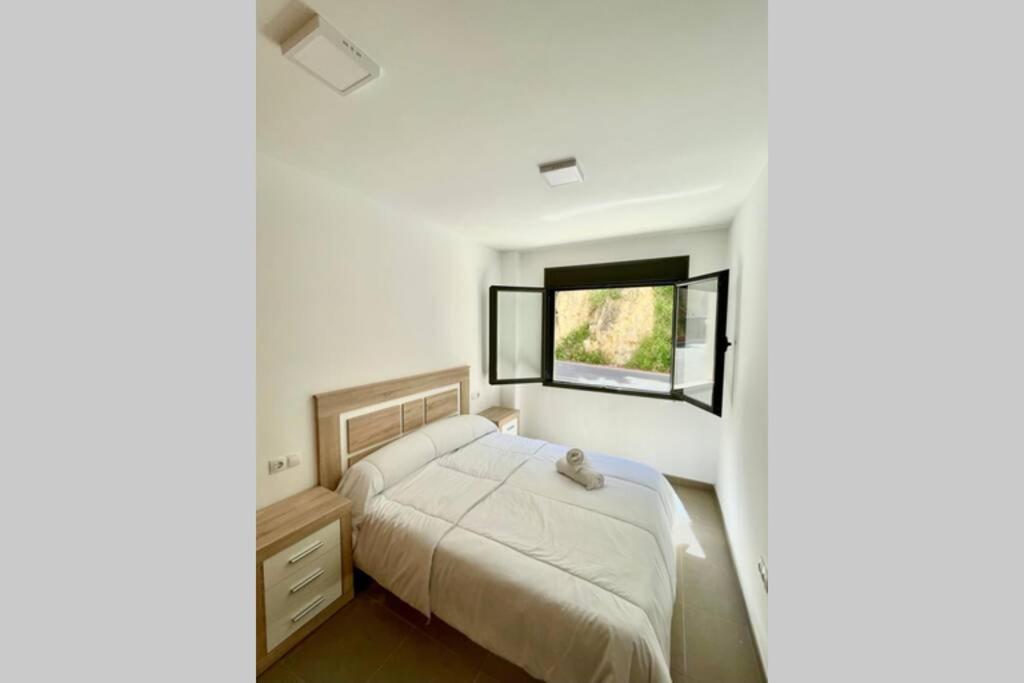 APTO LOS MOLINOS, LUCENA DEL CID BAJO B Ref 047 - Housity