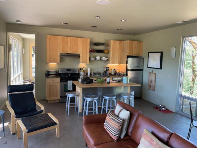 DogWood Cottage - Housity