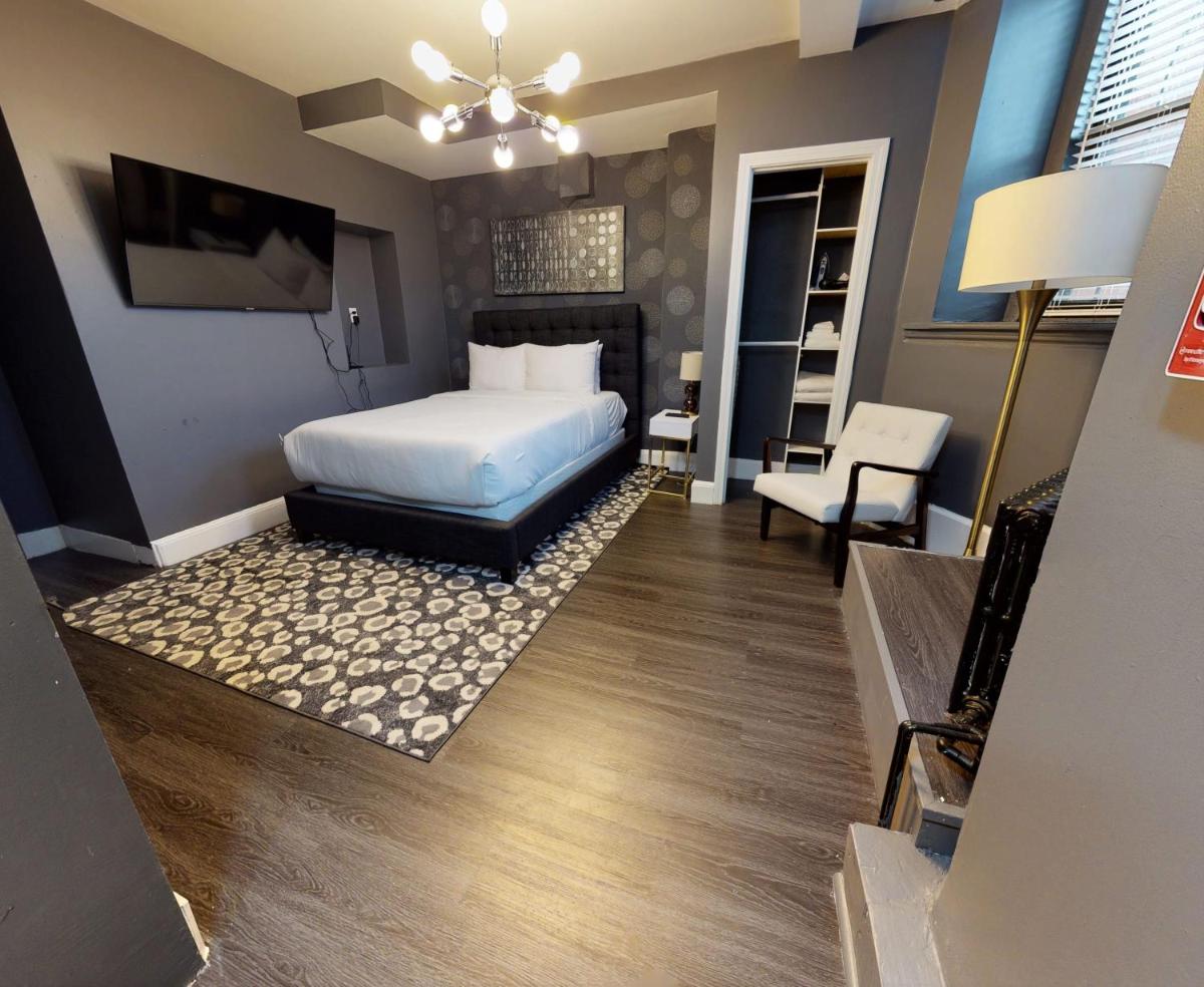 Prices And Location CANNOT Be Beat!! 3-B1 - Housity