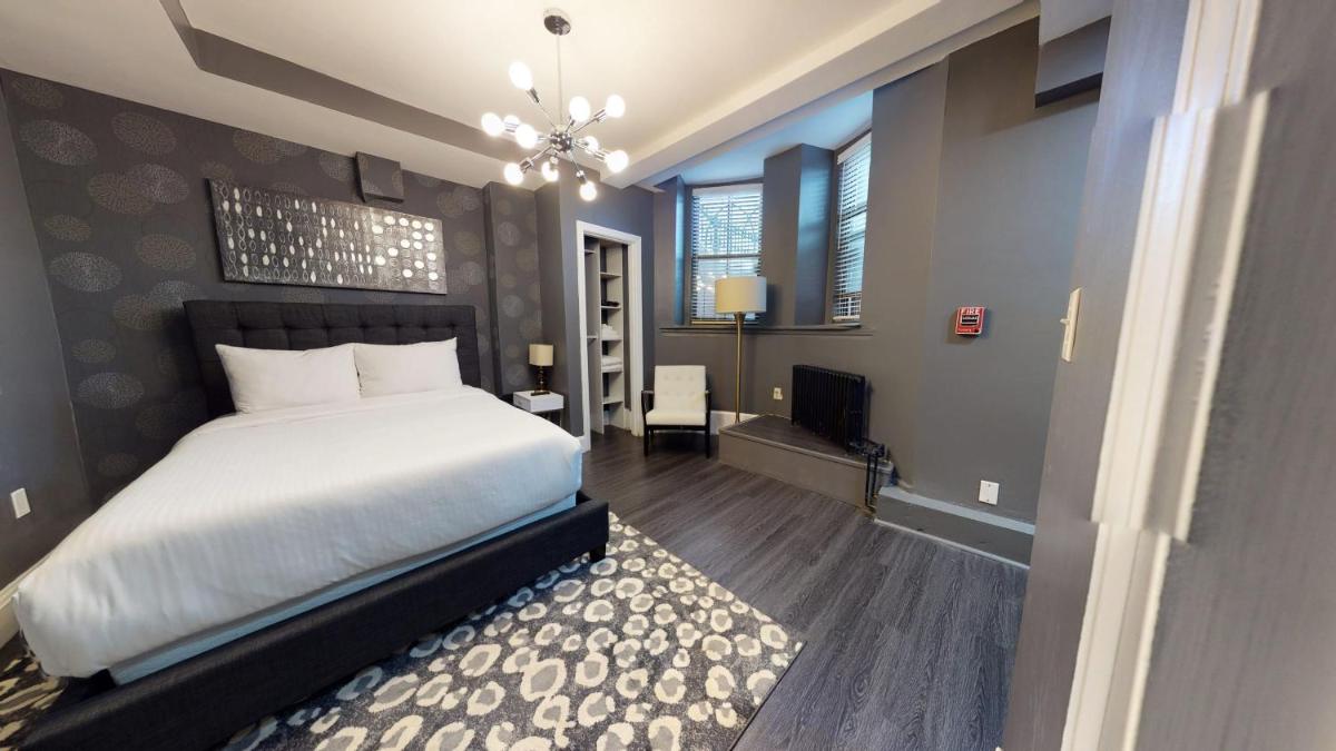 Prices And Location CANNOT Be Beat!! 3-B1 - Housity