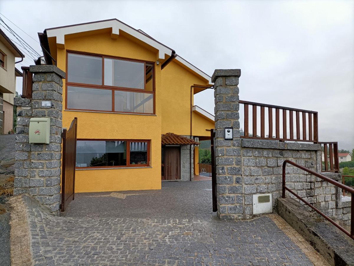 Casa Amarela da Caniçada - Housity