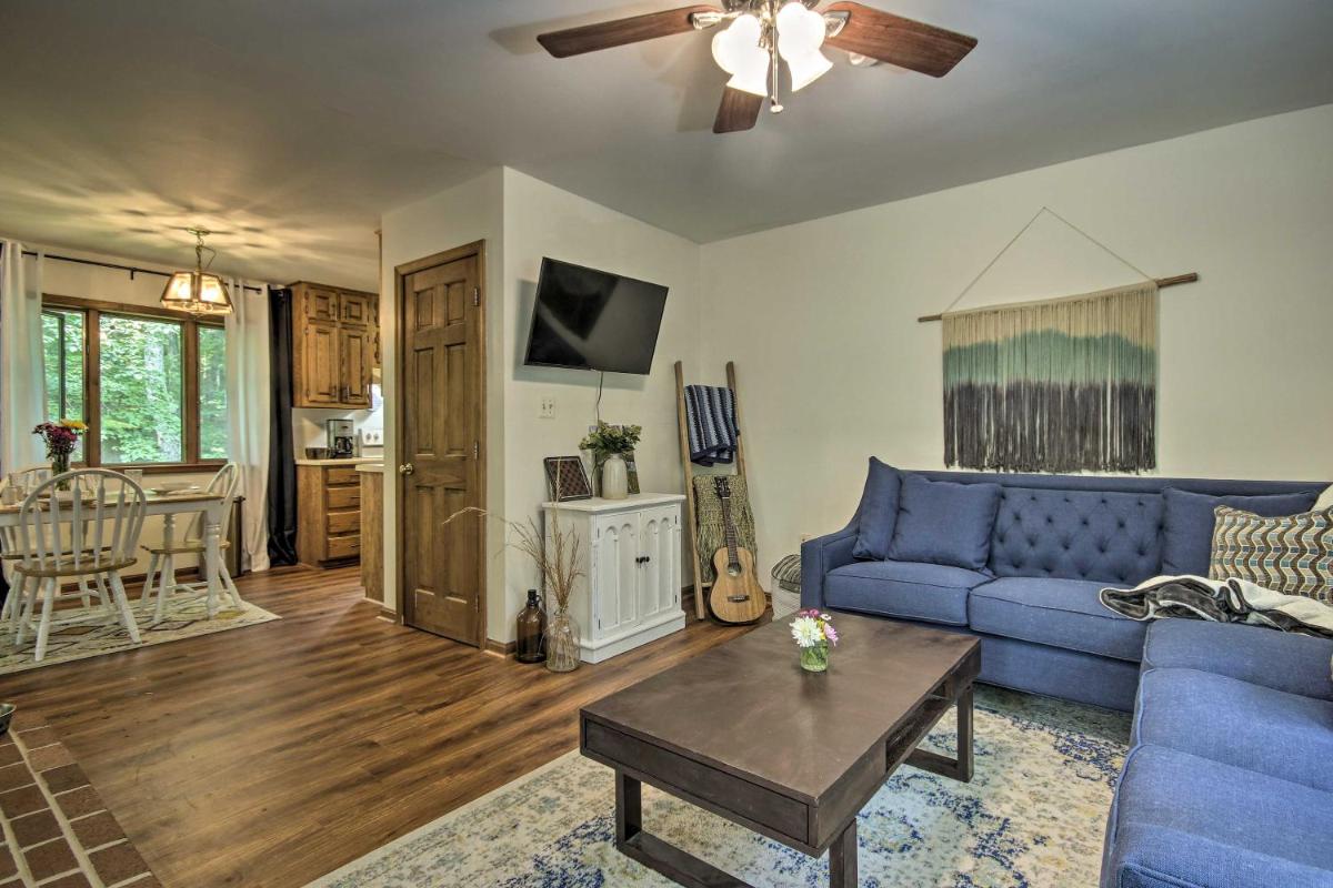 Mountain Town Adventures Home with Fire Pit! - Housity