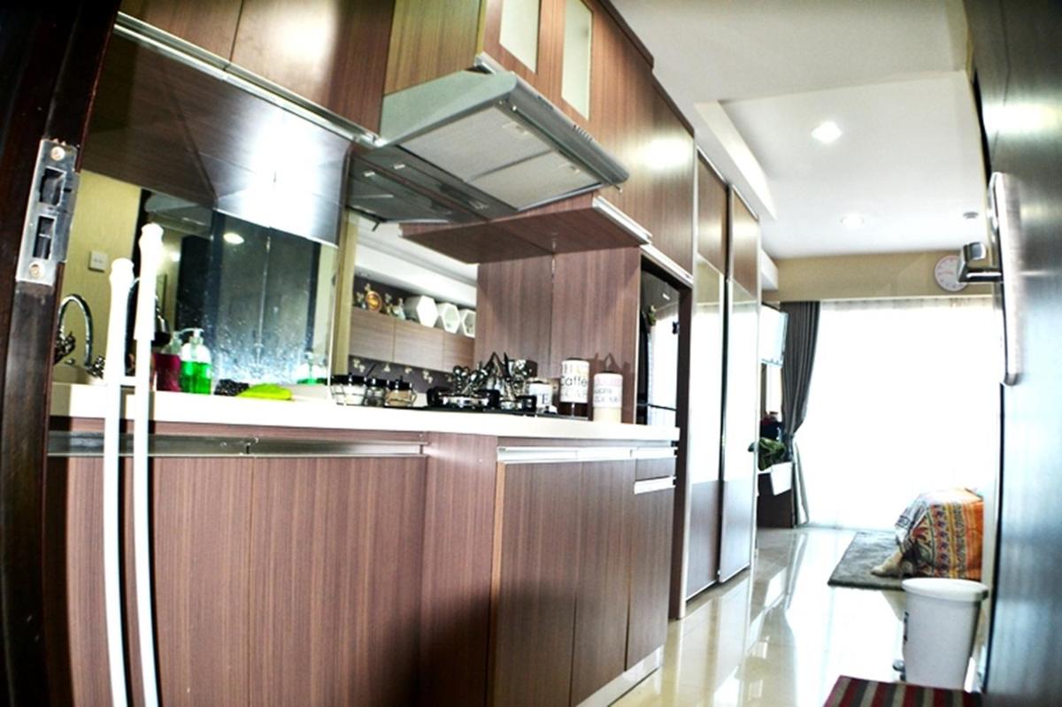 Suitetrails - Cozy Tamansari Hive Cawang by Bonzela Property