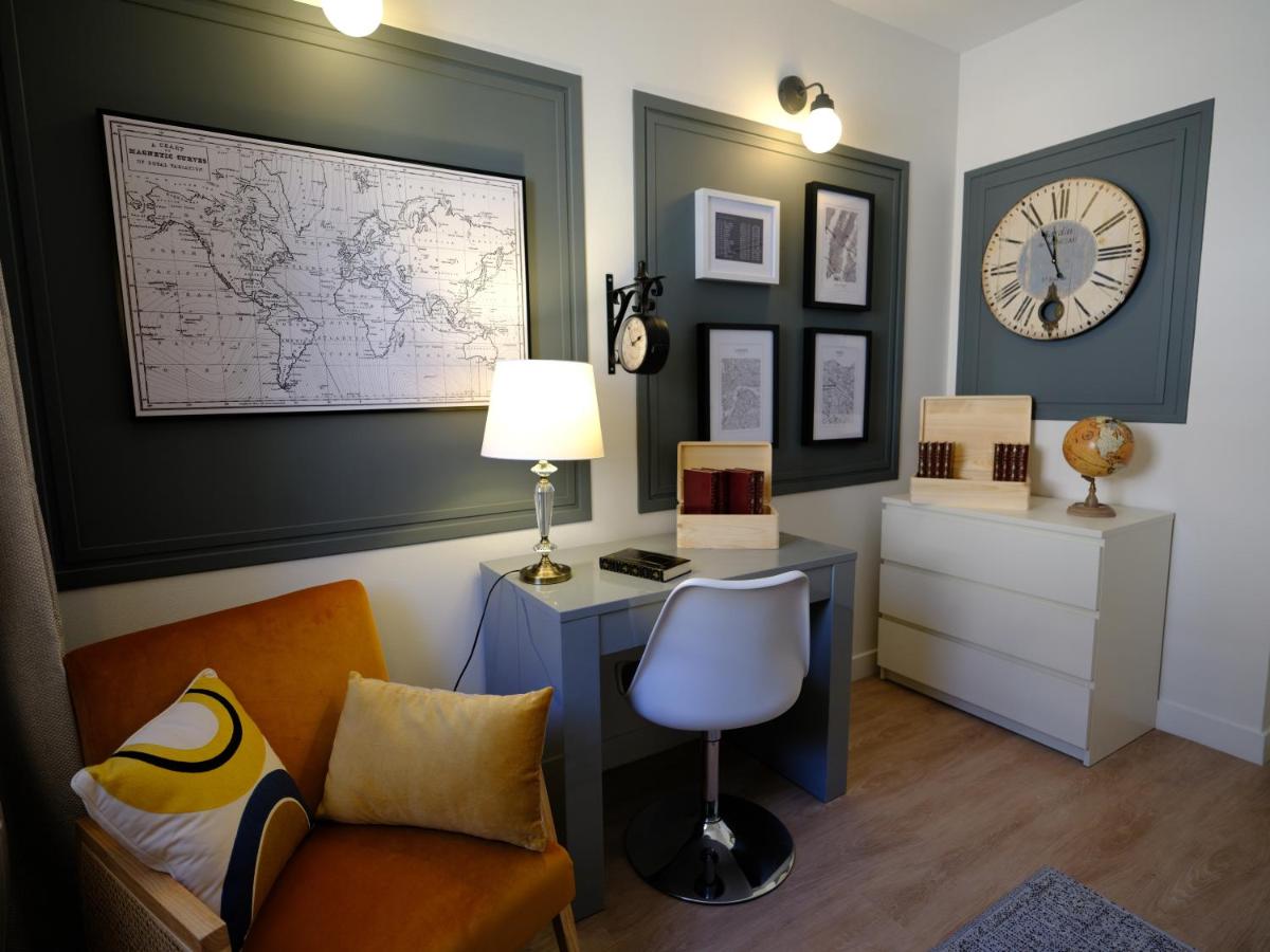 Le Floreal, great quiet appt in very town center - Housity