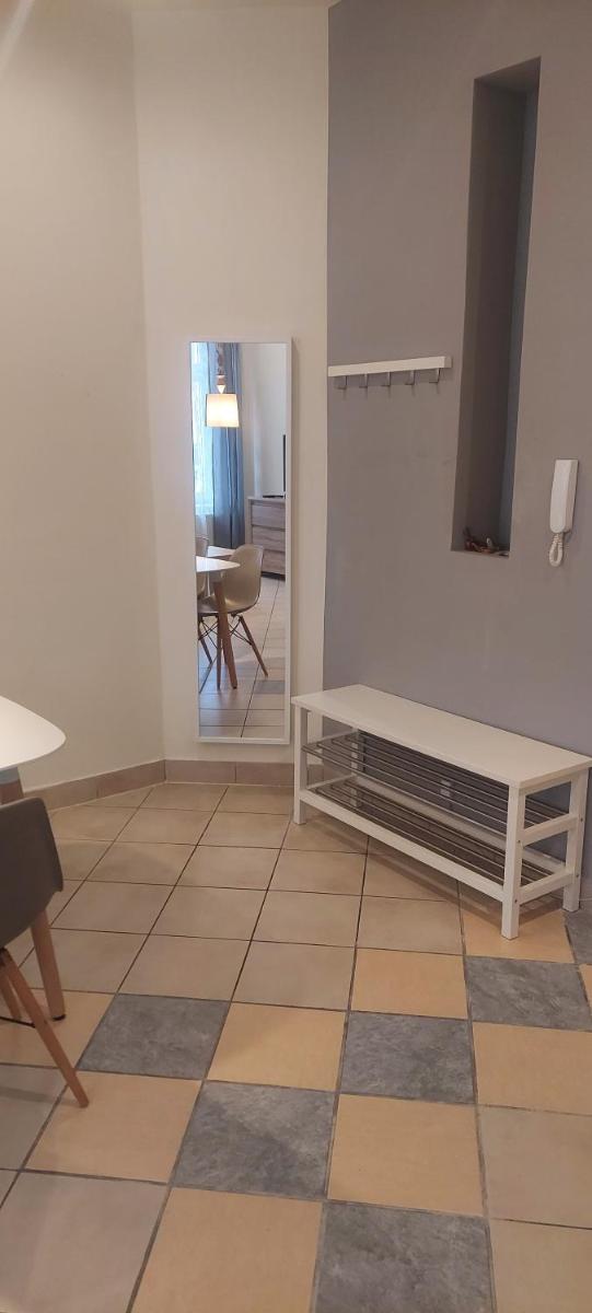 Apartament Zwycięstwa 45 - Housity