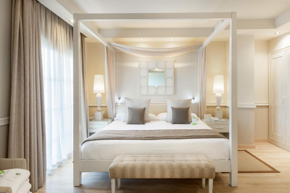 Cama o camas de una habitación en Hotel RIU Garoé