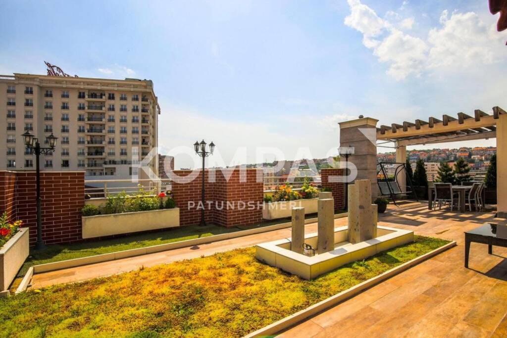 City view Prishtina - Terrace - Housity
