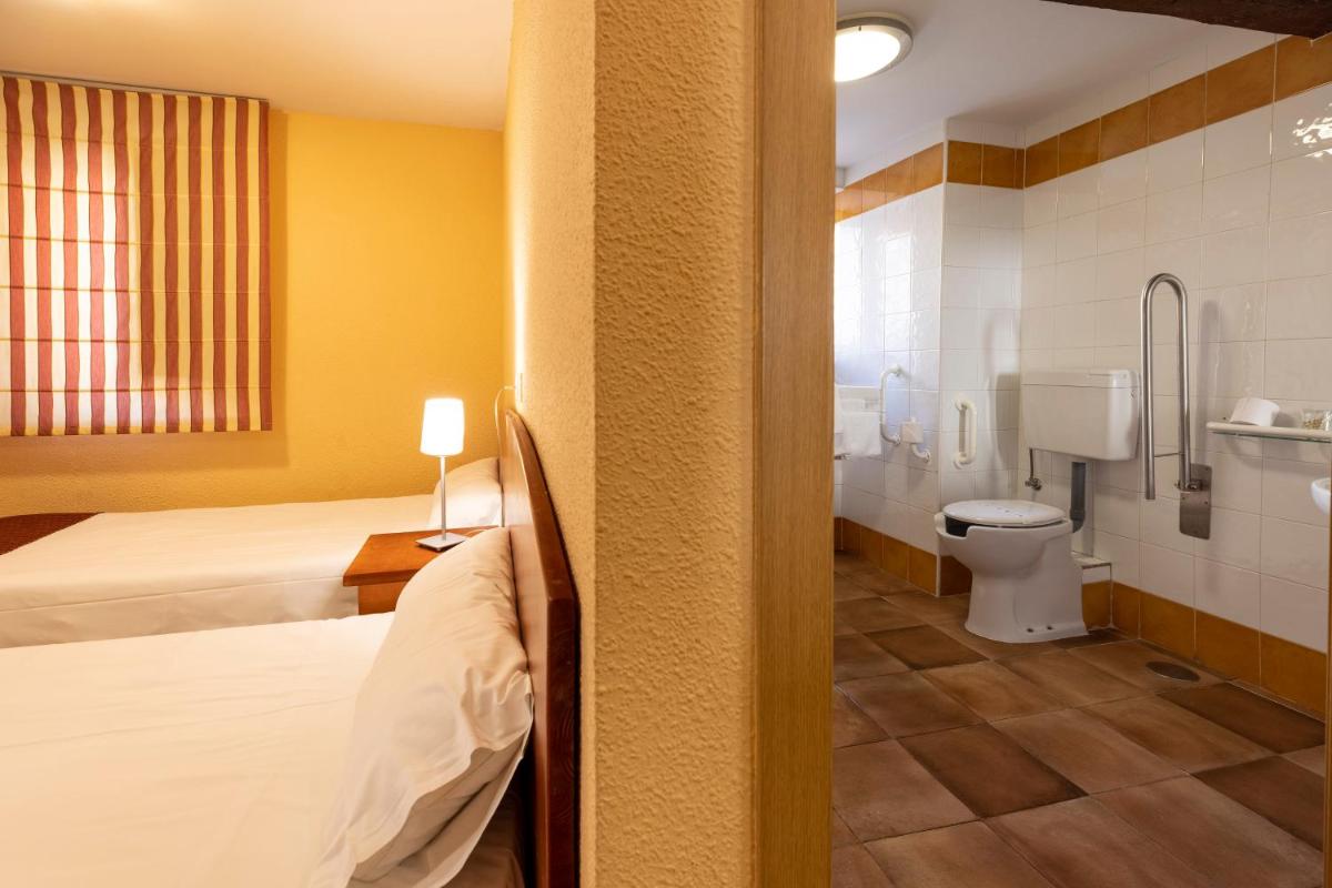 Hostal Restaurante Puerta del Alcázar - Housity