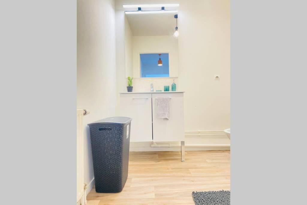 Appartement T2 (48m2) MASSY Proche Gare TGV, RER B - Housity