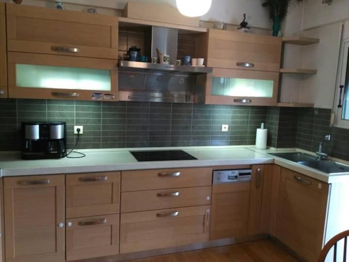 Larisa, Park view apartment - Housity