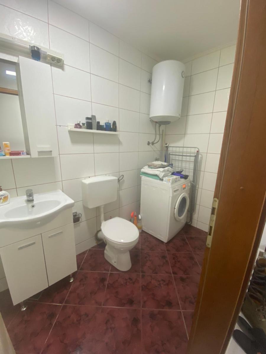 Apartment Titanic Tuzla - Housity