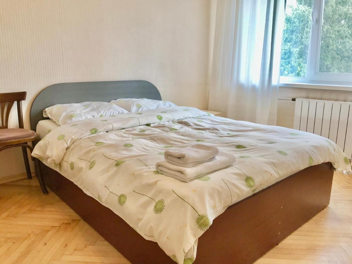 Apartment on Garmatna (Harmatna). Kiev. Ukraine. - Housity