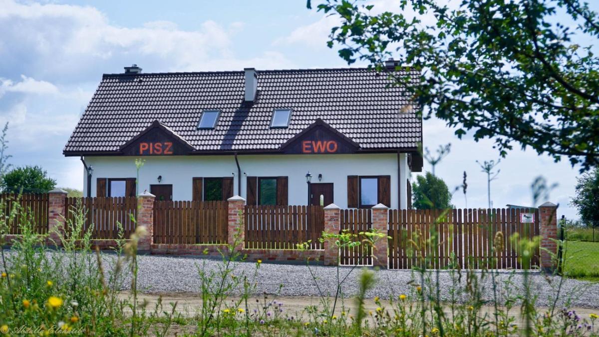 Całoroczne domki nad jeziorem Luterskim - Housity