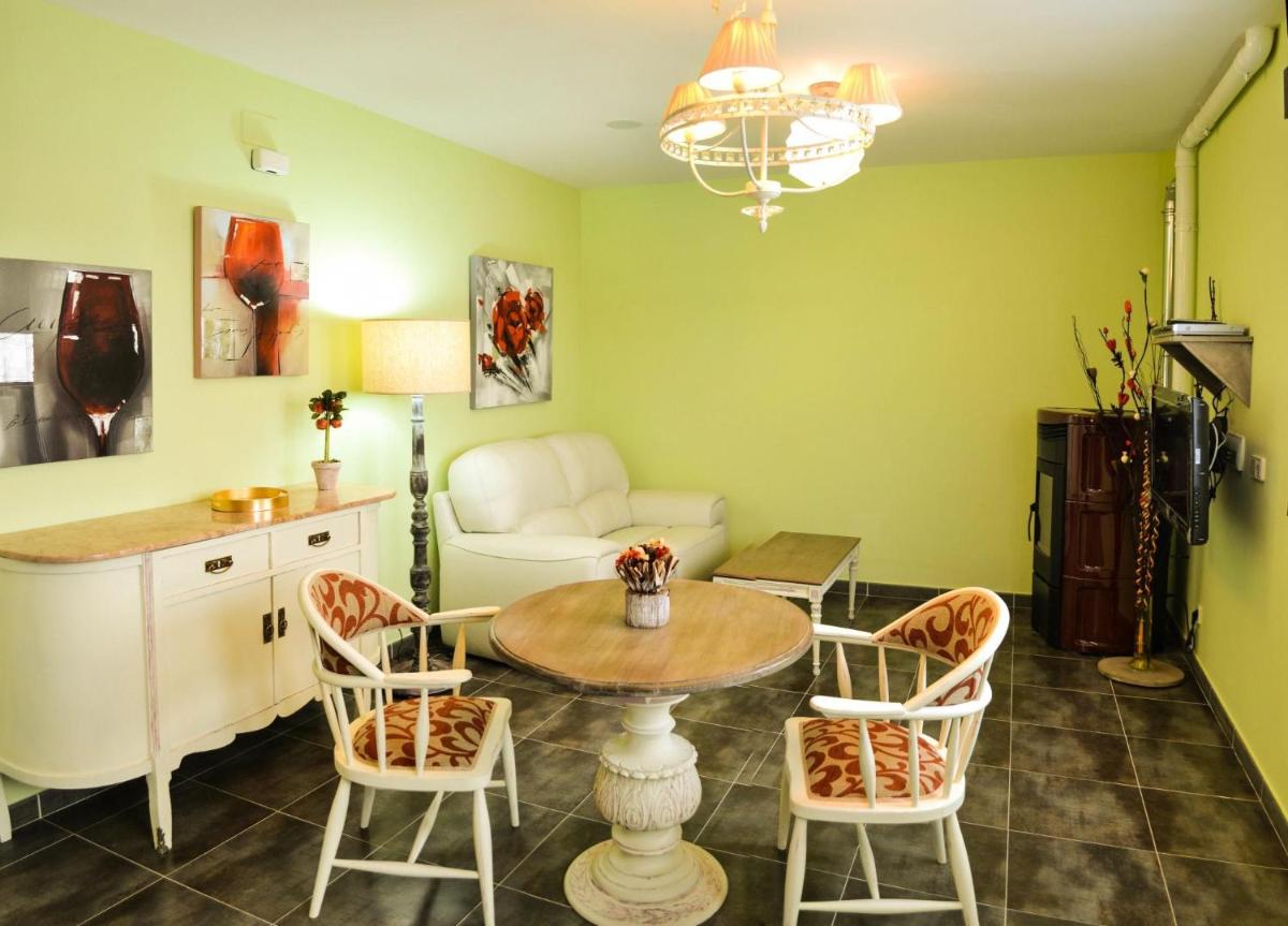 El Carmen Exclusive - Housity