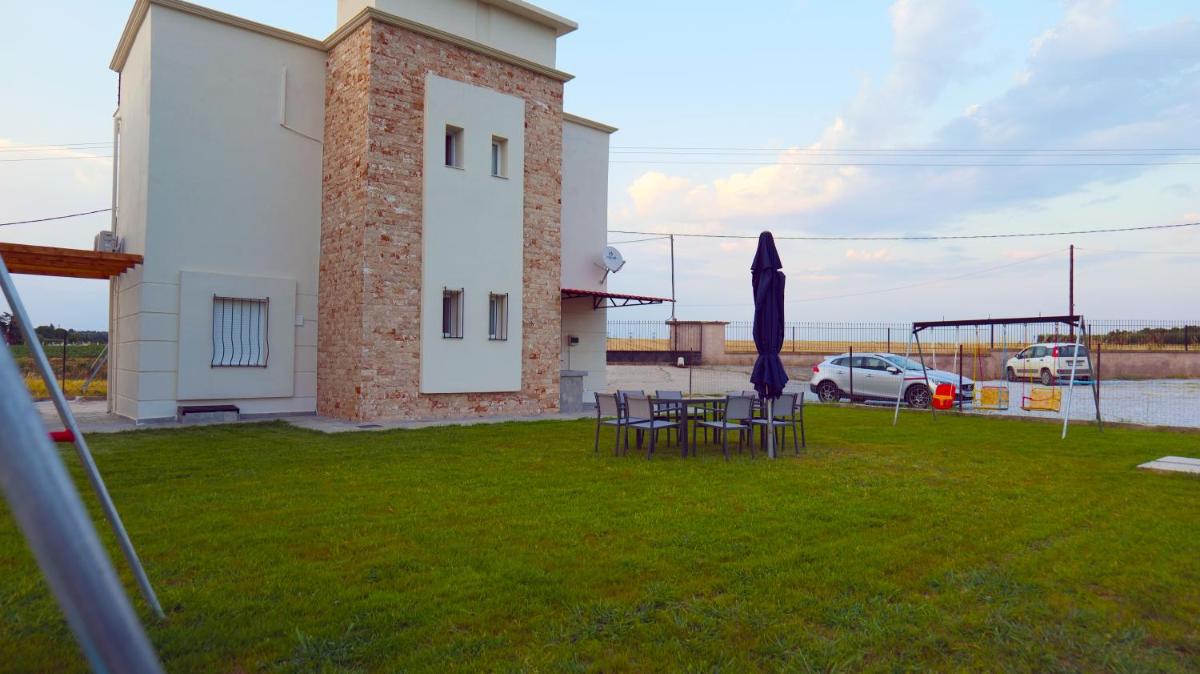 Mythic Villas - Housity
