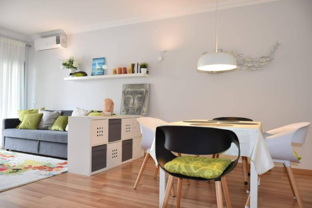 Brina, stylish apartment in Portimão - Housity