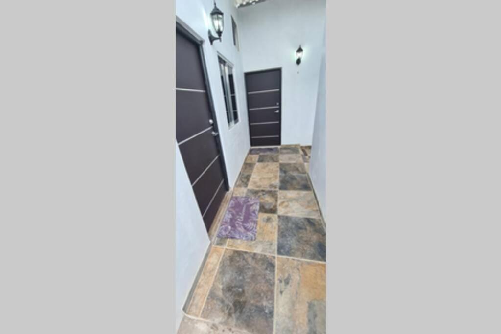 Habitacion estudio equipada - Housity