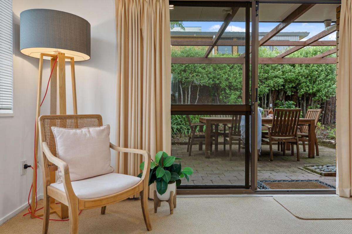 Valley Palms - Mt Maunganui Holiday Home - Housity