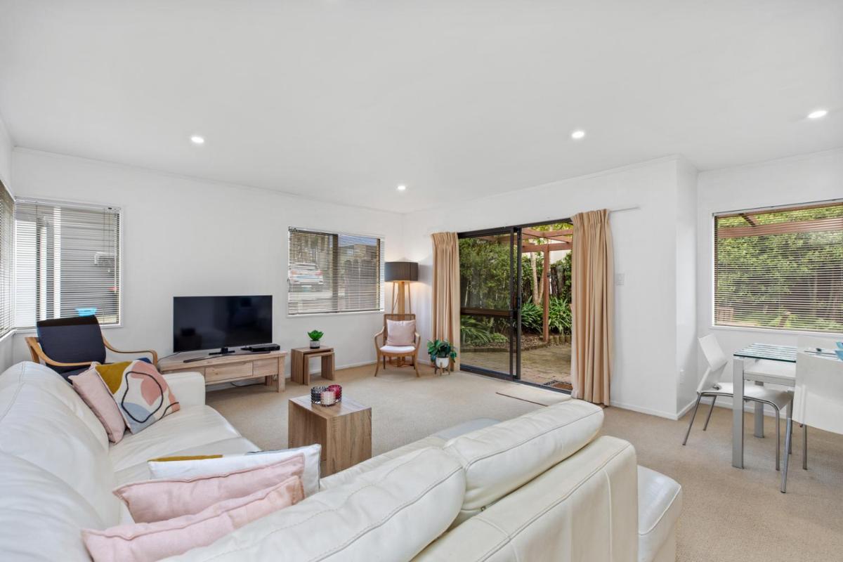 Valley Palms - Mt Maunganui Holiday Home - Housity