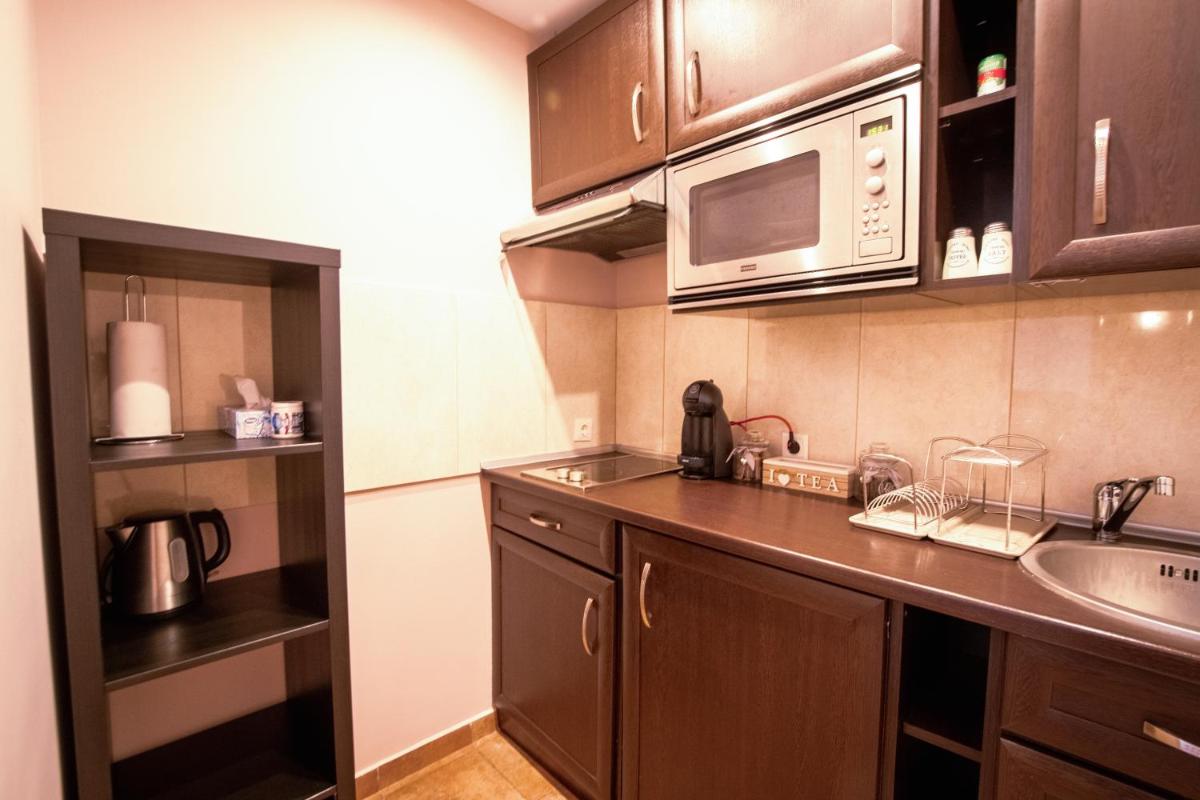 Clabucet Studio - Housity