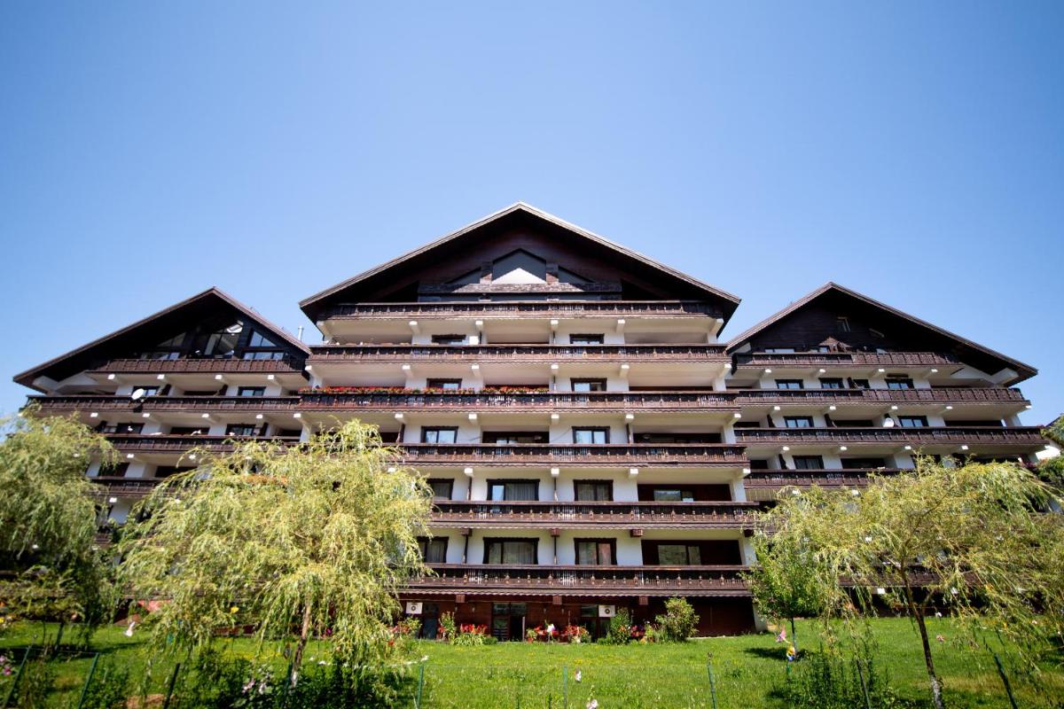 Clabucet Studio - Housity