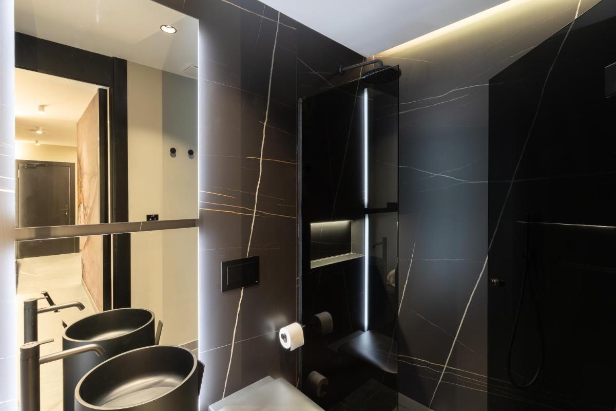Mauro Suites - Housity