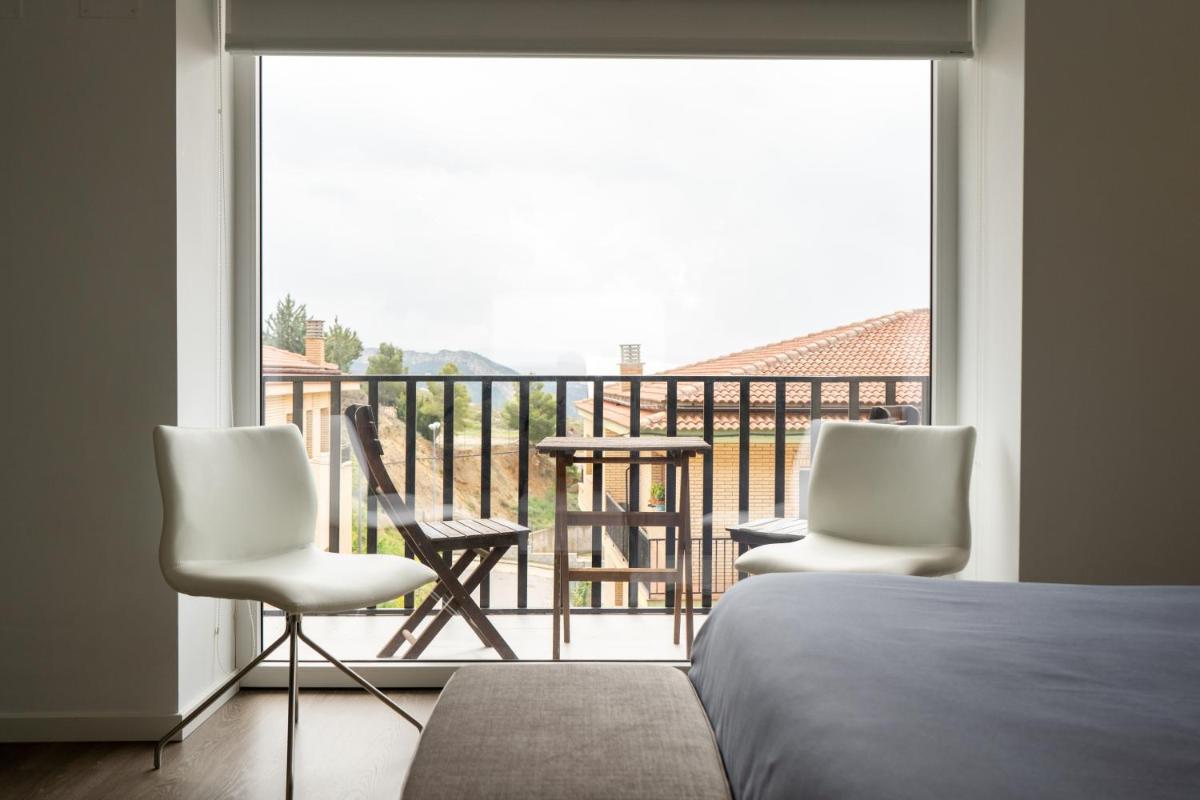 Un balcón o terraza de Hotel Castellote