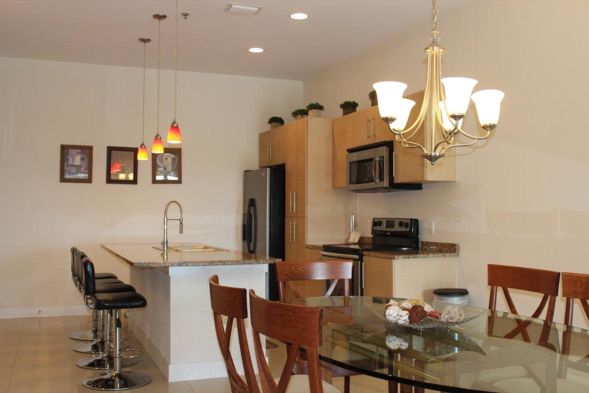 La Isla South Padre Residences - Housity