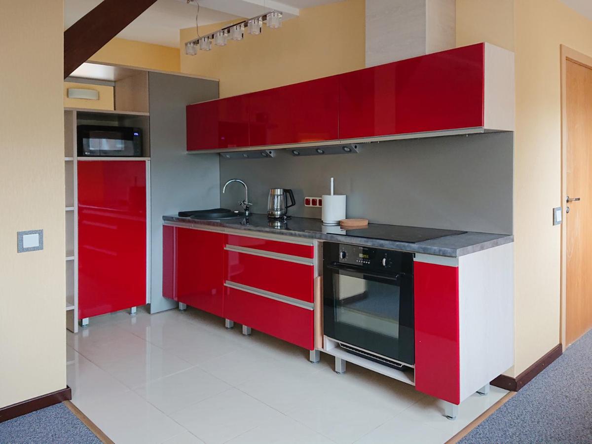 Riga City Center Quiet Apartment with Free Private Parking - Housity