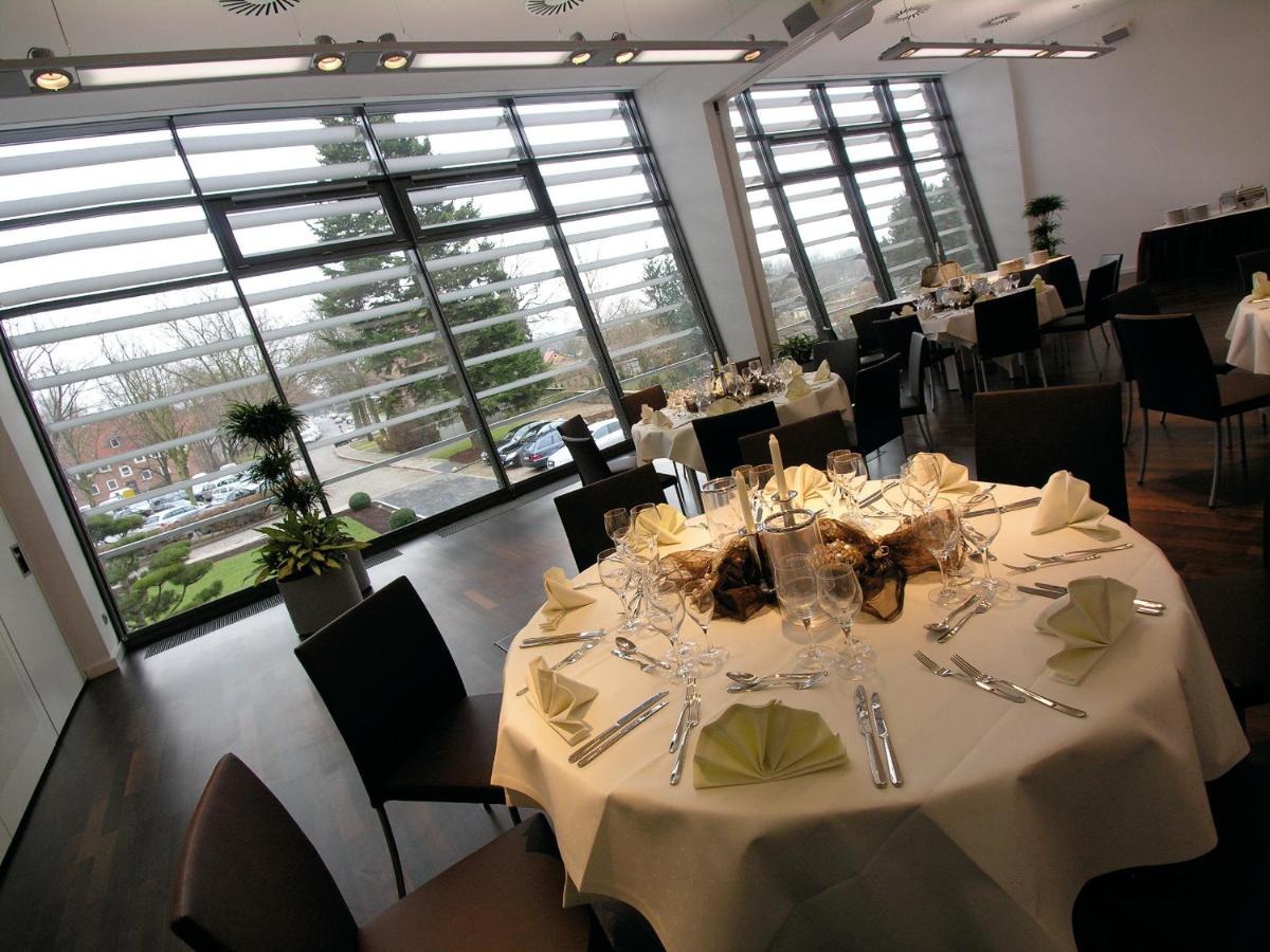 Hotel am See - Housity
