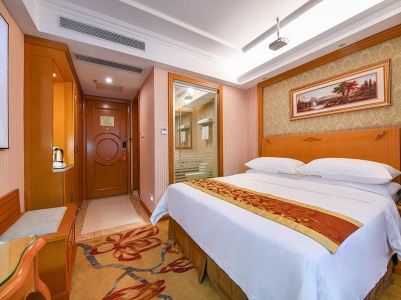 Vienna 3 Best Hotel Guangzhou South China Botanical Garden - Housity