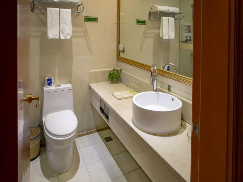 Vienna Hotel Shanghai Yangpu Wujiaochang - Housity