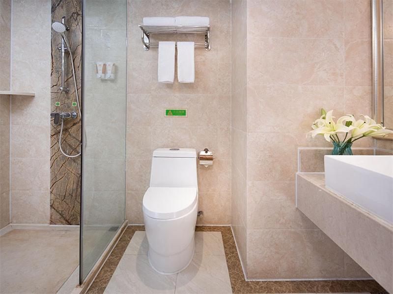 Vienna Hotel Qingyuan Taihe Ancient Cave Scenic Area - Housity