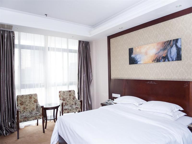 Vienna Hotel Jiangyin Qishan Road - Housity