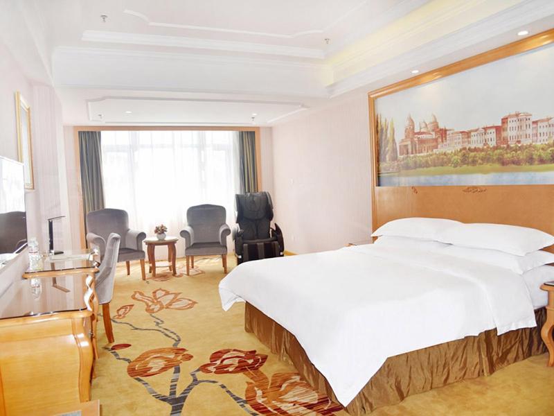 Vienna Hotel Hunan Hengyang Railway Station - Housity
