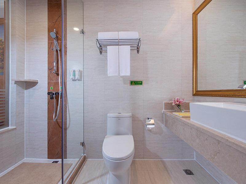 Vienna Hotel Shenzhen Unitown - Housity