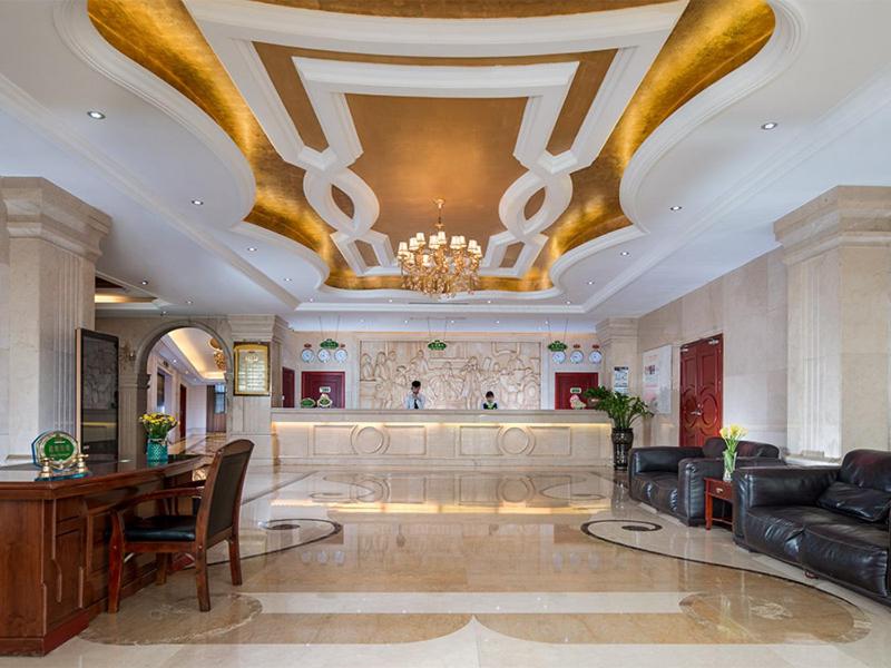 Vienna Hotel Guangzhou Airport - Housity