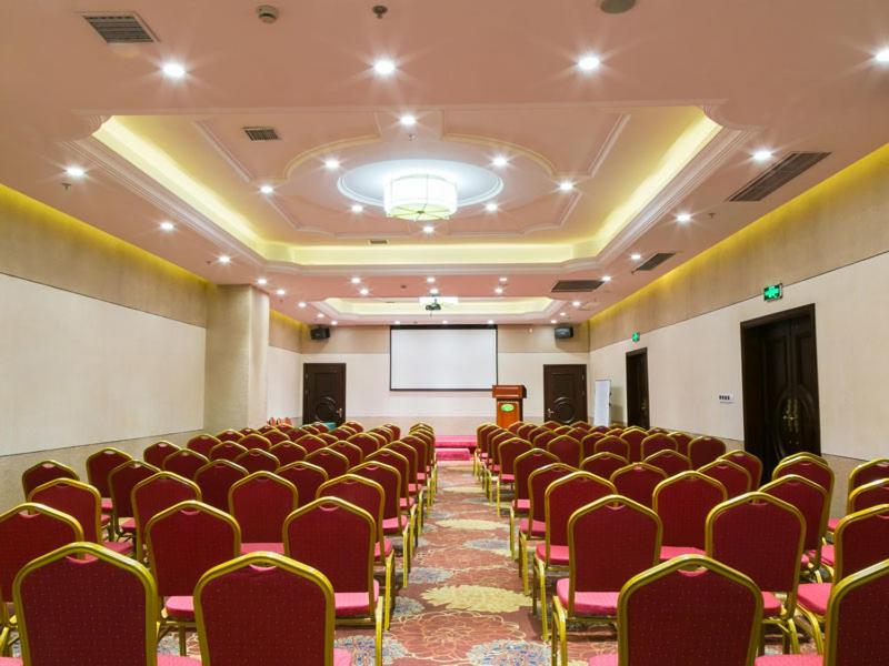 Suitetrails - Vienna Hotel Shanghai Happy Valley