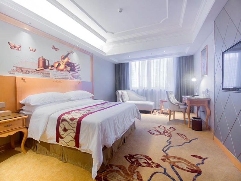 Vienna International Hotel Haikou West Bus Station - Housity