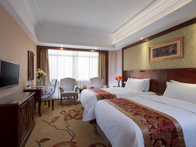 Vienna Hotel Shaoguan Wujiang Kuangshan Park - Housity
