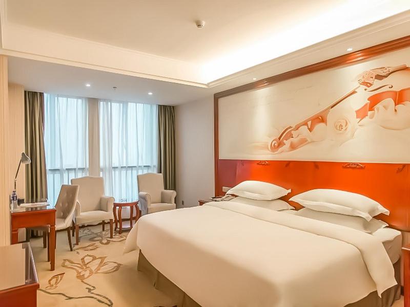 Vienna Hotel Jian People Square - Housity