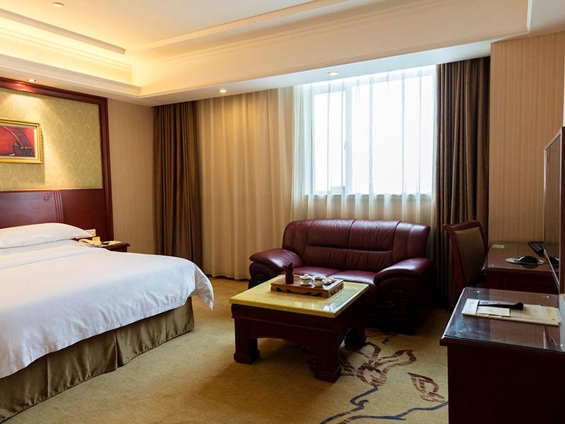 Vienna Hotel Foshan Jihua Road - Housity