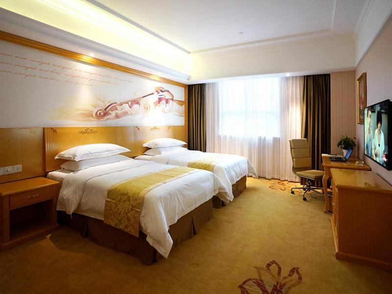 Vienna Hotel Shanghai Hongqiao National Exhibition Center Huaxin - Housity