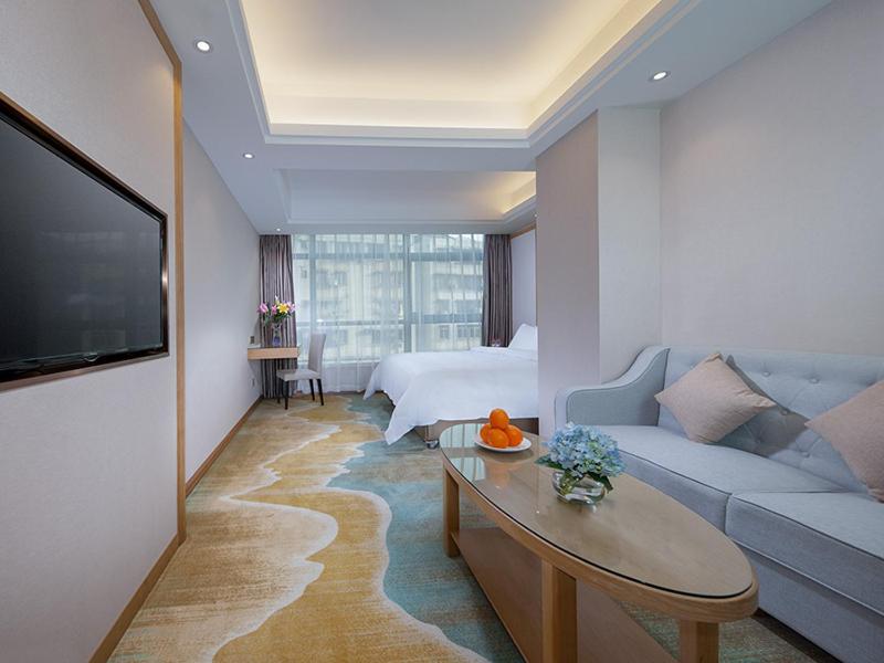 Vienna Hotel (Qingyuan Century Bar Shop in Guangdong Province) - Housity